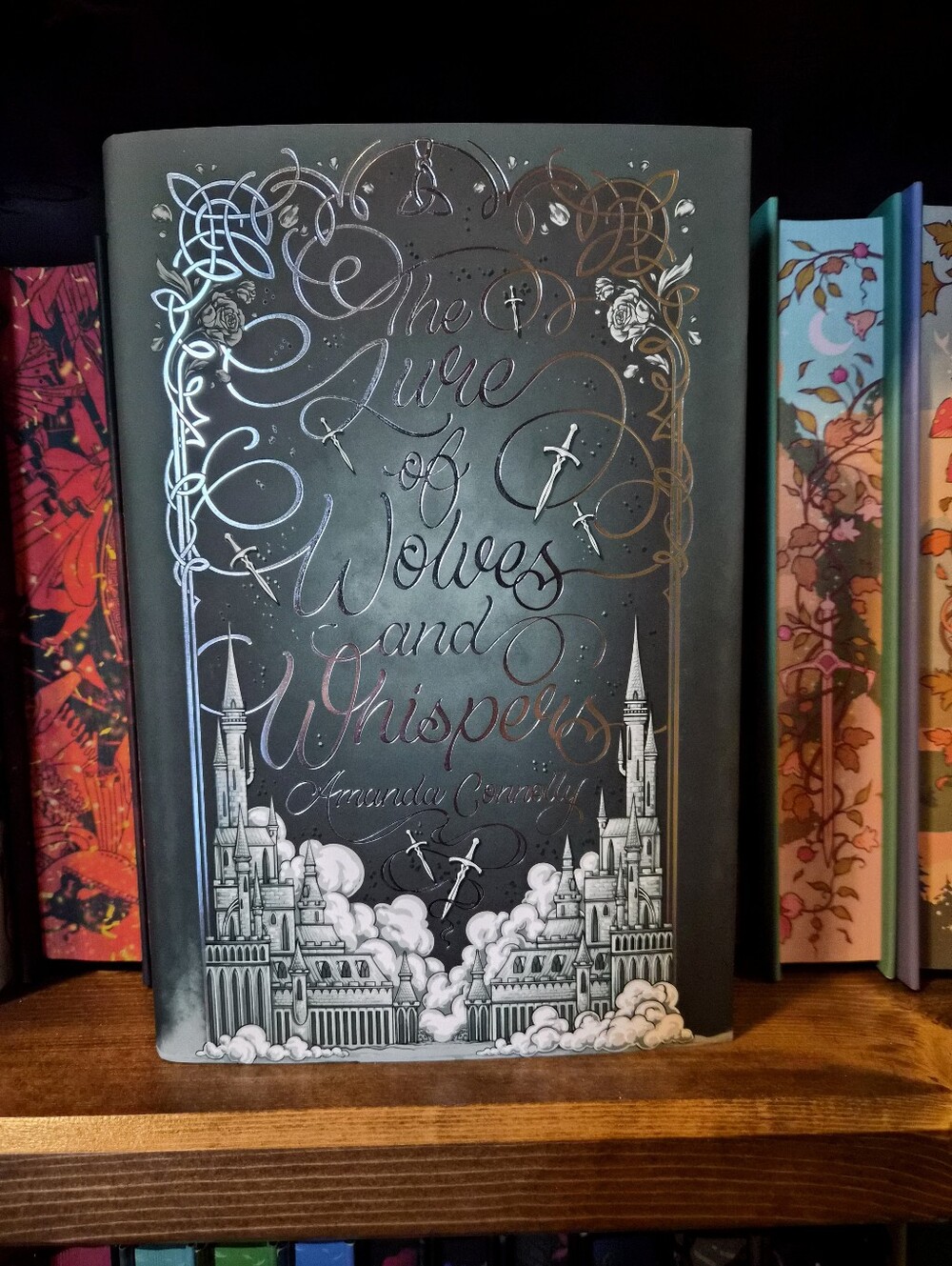 Fairyloot - The Lure of Wolves and Whispers